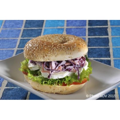  Bagel sesame veggie chevre 