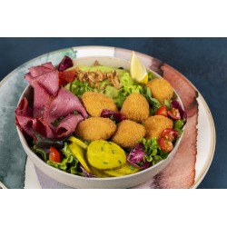  Salade camembert pastrami &amp; pickles 