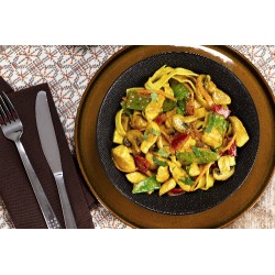 Tagliatelles de poulet au curry jaune 